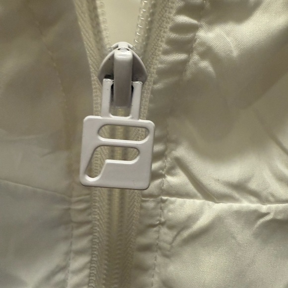 Fila Vintage Style Woman’s White Windbreaker Jacket with Stripe Sleeve size XL - Picture 3 of 10